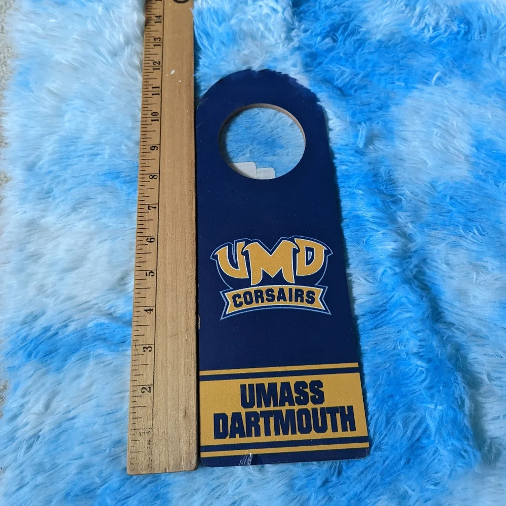 UMass Dartmouth Corsairs 2-Sided Tier Door Hanger - Picture 7 of 15